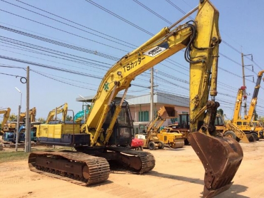 ขายรถแบคโฮ KOBELCO SK200 (MARK 3) รถนอกนำเข้าเองจากญี่ปุ่น สภาพสวยพร้อมใช้งาน มีVDOการทำงานครับ