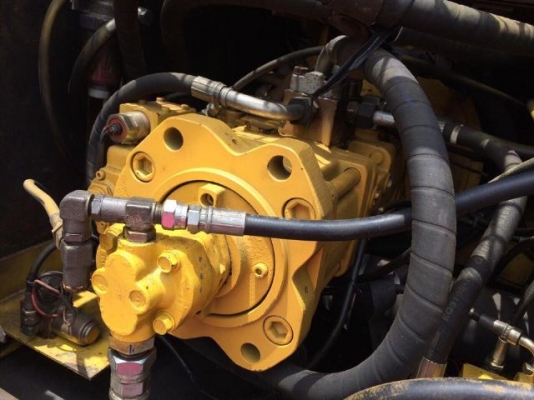 ขายรถแบคโฮ KOBELCO SK200 (MARK 3) รถนอกนำเข้าเองจากญี่ปุ่น สภาพสวยพร้อมใช้งาน มีVDOการทำงานครับ