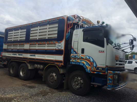 isuzu 360 เหล็กพืชไร่  ปี56 แม่ ยาว 6.10 กว้าง 2.50 สูง 2.20  ลูก ยาว 6.80 กว้าง 2.50 สูง 2.20 สนใจติดต่อ 093-1406977 เต้