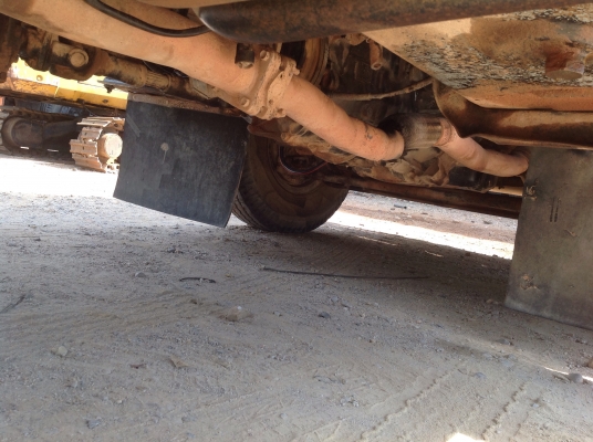 ขายหกล้อ 120 ฝาขาว เปลี่ยนเครื่อง 130 ลงเล่มแล้ว ขายหกล้อ 120 ฝาขาว เปลี่ยนเครื่อง 130 ลงเล่มแล้ว