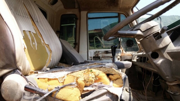 (2คัน)..10ล้อดั้ม230แนง นิสสัน UD CWM430M. ดั้มไม่สวย เครื่องดี คัสซีสวย