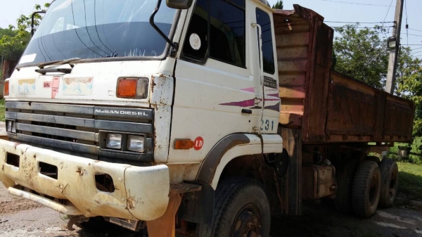 (2คัน)..10ล้อดั้ม230แนง นิสสัน UD CWM430M. ดั้มไม่สวย เครื่องดี คัสซีสวย