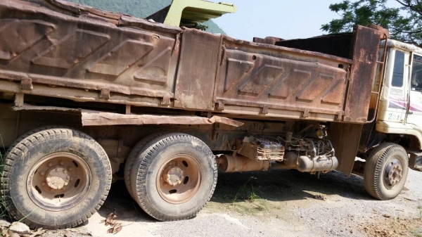 (2คัน)..10ล้อดั้ม230แนง นิสสัน UD CWM430M. ดั้มไม่สวย เครื่องดี คัสซีสวย