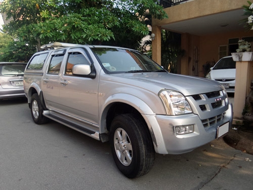 ขาย  ISUZU HI-LANDER CAB 4 เครื่อง 3,000 CC.