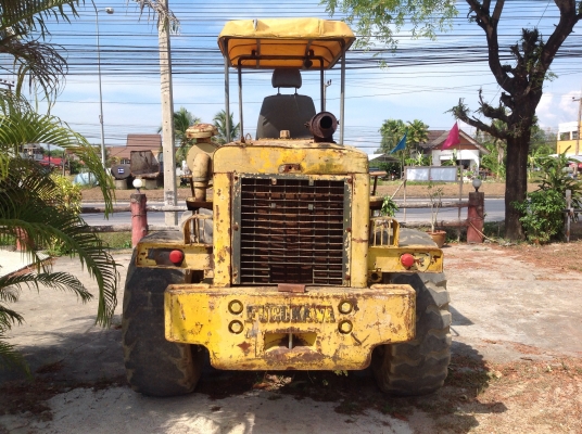 ขายรถตักล้อยาง