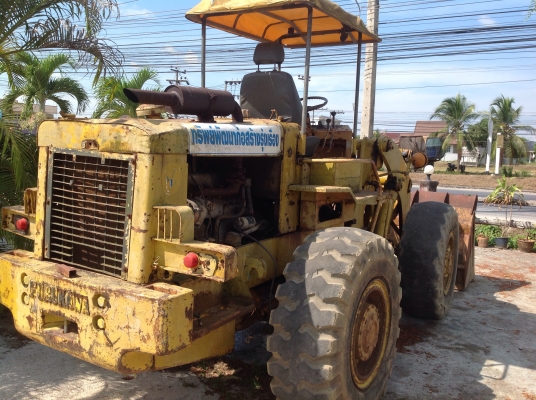 ขายรถตักล้อยาง