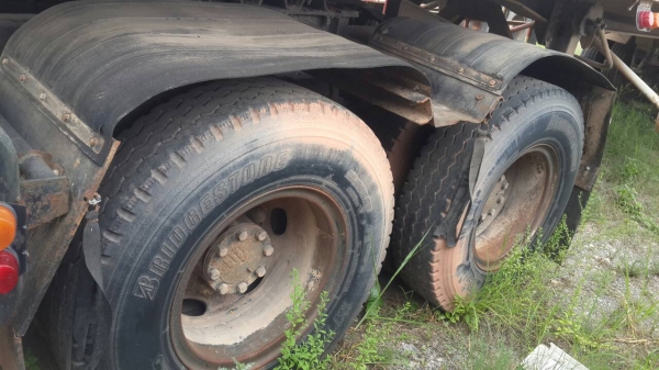 รถเทรนเลอร์หัว+หางNissan UD 250 Turbo ปีจดทะเบียน 2540