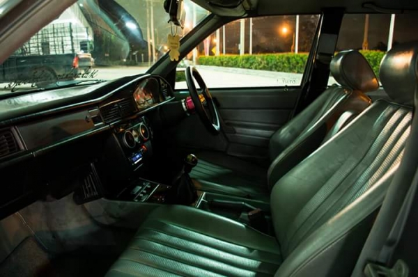 190Eเเต่งซิ่งวิ้งหลังถนน