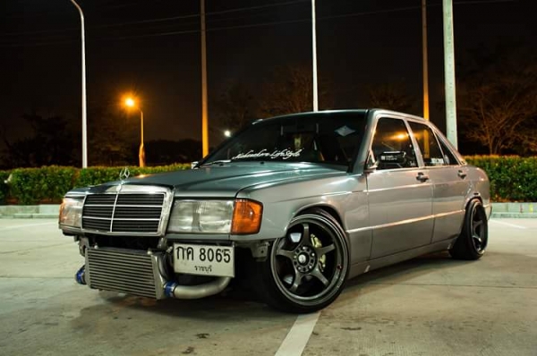 190Eเเต่งซิ่งวิ้งหลังถนน