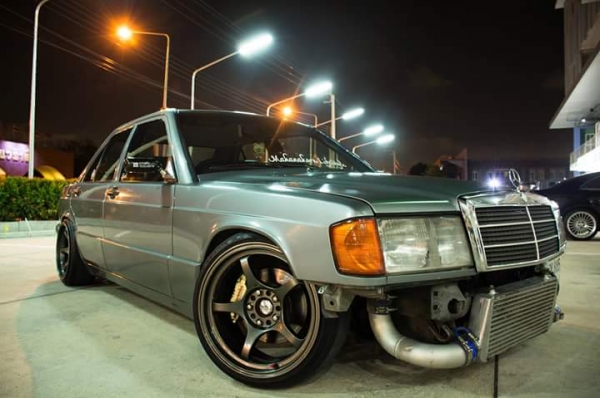 190Eเเต่งซิ่งวิ้งหลังถนน