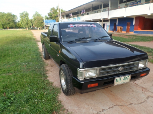 ขายรถกระบะนิสสันบิ๊กเอ็มแค๊ปฝาแดงปลายปี38 เครื่องแน่นๆประหยัดน้ำมันสุดๆสีเก็บมาใหม่สวยไร้ตำหนิบางๆสะอาดทั้งภายนอกและภายในครัชชีไม่ผุช่วงล่างแน่นปึก ภาษี+พรบ เต็ม ทะเบียนพร้อมชุดโอน สภาพพร้อมใช้งาน  แอร์เย็นจัด+ชีีดีMP3+USB+แม๊กไลเนอร์+ยางดี4เส้นขาย139,999