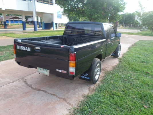 ขายรถกระบะนิสสันบิ๊กเอ็มแค๊ปฝาแดงปลายปี38 เครื่องแน่นๆประหยัดน้ำมันสุดๆสีเก็บมาใหม่สวยไร้ตำหนิบางๆสะอาดทั้งภายนอกและภายในครัชชีไม่ผุช่วงล่างแน่นปึก ภาษี+พรบ เต็ม ทะเบียนพร้อมชุดโอน สภาพพร้อมใช้งาน  แอร์เย็นจัด+ชีีดีMP3+USB+แม๊กไลเนอร์+ยางดี4เส้นขาย139,999