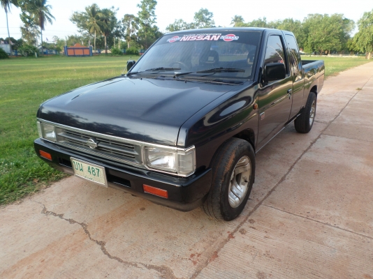 ขายรถกระบะนิสสันบิ๊กเอ็มแค๊ปฝาแดงปลายปี38 เครื่องแน่นๆประหยัดน้ำมันสุดๆสีเก็บมาใหม่สวยไร้ตำหนิบางๆสะอาดทั้งภายนอกและภายในครัชชีไม่ผุช่วงล่างแน่นปึก ภาษี+พรบ เต็ม ทะเบียนพร้อมชุดโอน สภาพพร้อมใช้งาน  แอร์เย็นจัด+ชีีดีMP3+USB+แม๊กไลเนอร์+ยางดี4เส้นขาย139,999