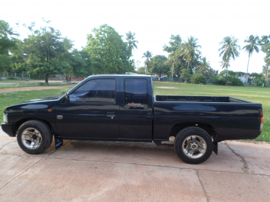 ขายรถกระบะนิสสันบิ๊กเอ็มแค๊ปฝาแดงปลายปี38 เครื่องแน่นๆประหยัดน้ำมันสุดๆสีเก็บมาใหม่สวยไร้ตำหนิบางๆสะอาดทั้งภายนอกและภายในครัชชีไม่ผุช่วงล่างแน่นปึก ภาษี+พรบ เต็ม ทะเบียนพร้อมชุดโอน สภาพพร้อมใช้งาน  แอร์เย็นจัด+ชีีดีMP3+USB+แม๊กไลเนอร์+ยางดี4เส้นขาย139,999