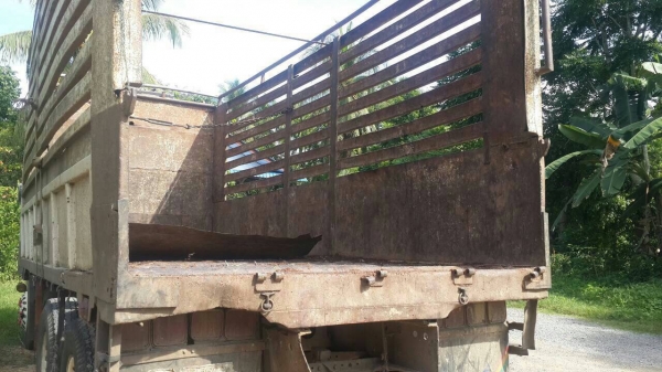 10ล้อเพลาเดียว170แรง FN525M. รถสวย คัสซีสวย เครื่องสวยรถใช้งานอยู่