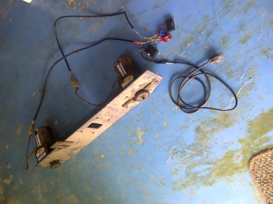 ขายมอเตอร์ 220v ,40 w ,10rpm ขายมอเตอร์ 220v ,40 w ,10rpm