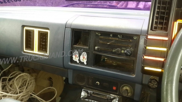 ISUZU 6 ล้อดัมพ์ ปี 2539 195 แรงม้า ยาง 900 ISUZU 6 ล้อดัมพ์ ปี 2539 195 แรงม้า ยาง 900