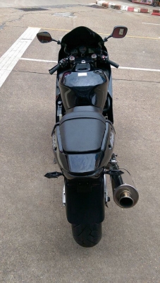 ขายคับ KAWASAKI NINJA ZX12R1200cc ปี2001ระบบหัวฉีด อินวอยส์ สรรพสามิตร ท่อแต่ง เดิมๆ สีสวย ยางหน้าหลังเต็ม เครื่องแน่นมากคับ รับแลกเทรินน์ ราคา 108000 บาท สนใจติดต่อ 081-0578282 คับ ส่งได้ทั่วไทยคับ สนใจติดต่อ 081-0578282 FACEBOOK POP BIGBIKE SAKONNAKHON