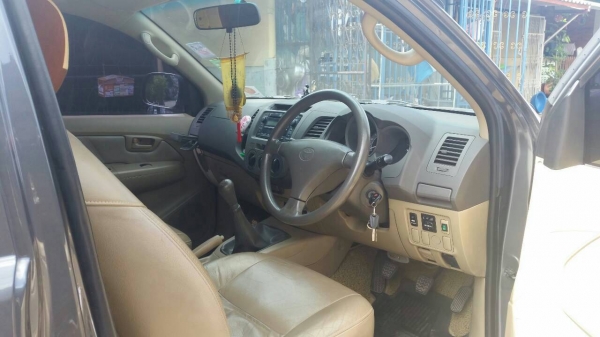 ขายรถกระบะวีโก้แคปพร้อมแครี่บอย