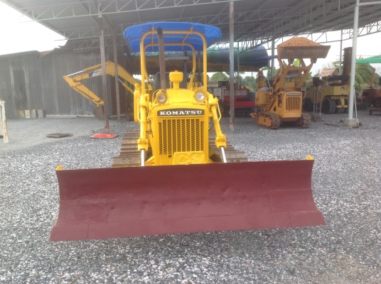 ขายรถแทรกเตอร์Komatsuรุ่นD21-3มือสองญี่ปุ่นไม่เคยใช้งานในไทย