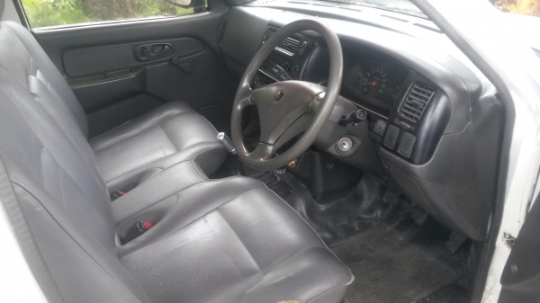 ขายรถมิตรซูสตาร์ด้า2500 ดีเซล รถพร้อมใช้แอร์หนาวพวงมาลัยเพาเวอร์แซสซีสวยเครื่องดี ขาย 75000 บาทไทย