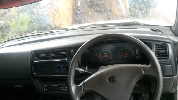 ขายรถมิตรซูสตาร์ด้า2500 ดีเซล รถพร้อมใช้แอร์หนาวพวงมาลัยเพาเวอร์แซสซีสวยเครื่องดี ขาย 75000 บาทไทย