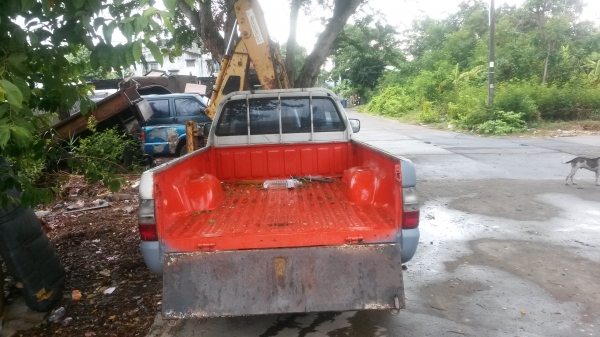 ขายรถมิตรซูสตาร์ด้า2500 ดีเซล รถพร้อมใช้แอร์หนาวพวงมาลัยเพาเวอร์แซสซีสวยเครื่องดี ขาย 75000 บาทไทย