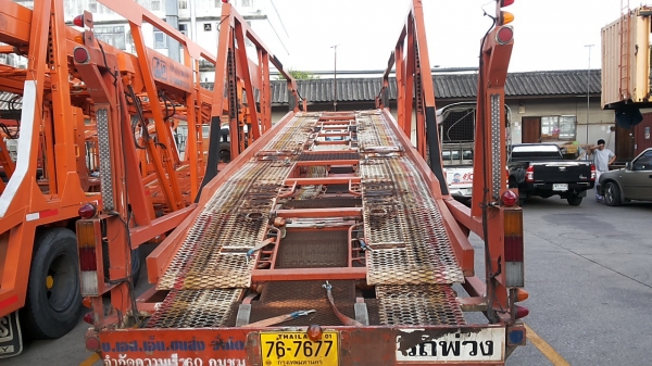 ขายหางลากบรรทุกยนต์Carrier หาง 1 เพลา จำนวนขาย2หาง