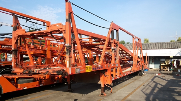 ขายหางลากบรรทุกยนต์Carrier หาง 1 เพลา จำนวนขาย2หาง