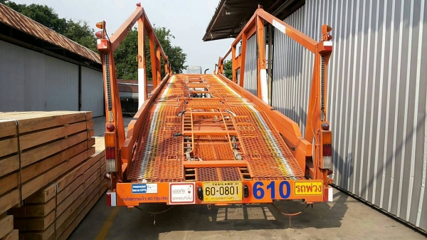 ขายหางลากบรรทุกยนต์Carrier หาง 1 เพลา จำนวนขาย2หาง