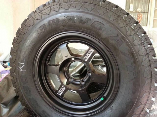 ขายล้อ  TE37X  8 x 16 ET 0  ล้ออย่างเดียวนะครับ