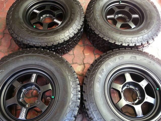 ขายล้อ  TE37X  8 x 16 ET 0  ล้ออย่างเดียวนะครับ