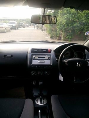 ขายHonda Jazz ปี2005 เกียร์ออโต้7สปีด รถมือเดียว 215,000 ราคาต่อลองได้0843545593 ขายHonda Jazz ปี2005 เกียร์ออโต้7สปีด รถมือเดียว 215,000 ราคาต่อลองได้0843545593