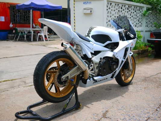 ขาย cbr92 ตัวคาร์บูไฟฟ้าพร้อมทะเบียนแท้ แฟริ่ง cbr1000 08 เครื่องดีสุดๆ