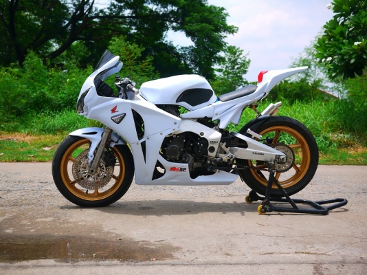 ขาย cbr92 ตัวคาร์บูไฟฟ้าพร้อมทะเบียนแท้ แฟริ่ง cbr1000 08 เครื่องดีสุดๆ