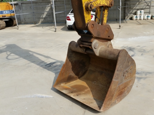 ขาย รถแบคโฮ ยีห้อ KOMASU PC130-6K รถเก่านอกแท้ ไม่เคยผ่านการใช้งานในไทยมาก่อน