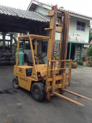 +++ ขายโฟล์คลิฟท์  KOMATSU FG14-12  ขนาด 1.4  ตัน  เครื่องยนต์เบนซิน  ติดแก๊ส  เสา  4  เมตร  เกียร์ออโตเมติค  ยางลม