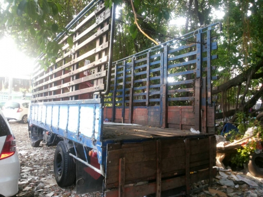 รถบรรทุก HINO KM779  ราคา 285,000 บ. รถอยู่ดอนเมือง