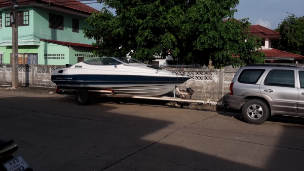 ขาย bayliner 20.5 ฟุต mercruiser V8 5.0L 220hp มีเคบิ้น