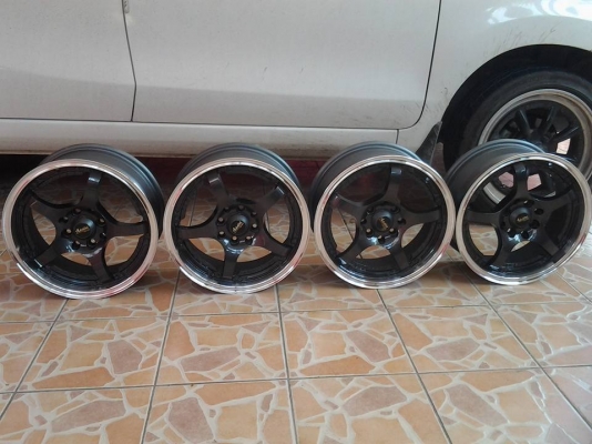 ขายล้อ 15*6.5 / 4*100-114 off38 ขาย 5700 บาท