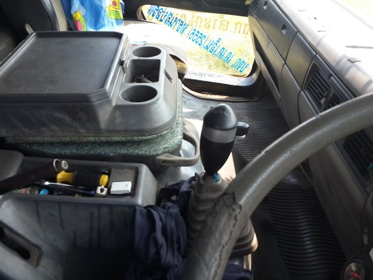 ขายคับหัวลากสิบล้อFM3M เครื่อง M10C 240 แรง เกียร์ฟูลเลอร์อิตั๋น สภาพพร้อมใช้ โทร 088-4501277