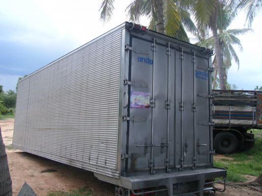 ขายตู้เย็น12ล้อ อู๋เอกชัย ยาว7.20เมตร ขาย140,000บาท