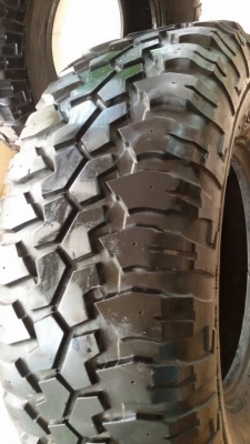 ขายยาง mud maxxis 285/75/16 สวยๆครับ