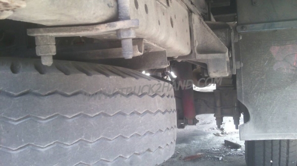 ISUZU Npr กระบะคาร์โก้ ยางเรเดียนใหม่6เส้น พรัอมโครงหลังคา คัชซีสวยตลอดเส้น ล้อ5น้อต แอร์ พวงมาลัยพาวเวอร์ หัวเก่งมีผุนิดหน่อย ภาษีไม่ขาด