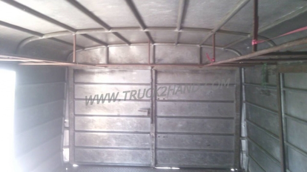 ISUZU Npr กระบะคาร์โก้ ยางเรเดียนใหม่6เส้น พรัอมโครงหลังคา คัชซีสวยตลอดเส้น ล้อ5น้อต แอร์ พวงมาลัยพาวเวอร์ หัวเก่งมีผุนิดหน่อย ภาษีไม่ขาด