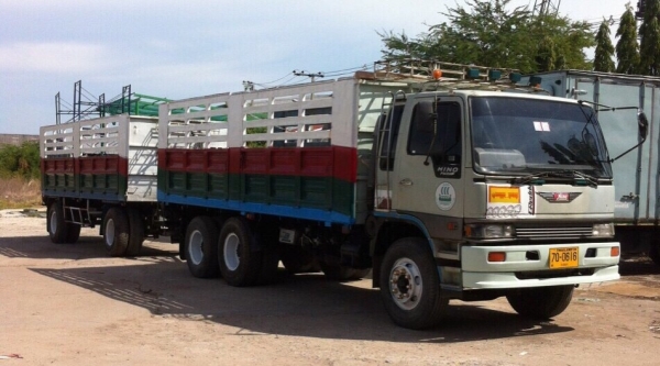 ขายรถบรรทุก HINO  3เอ็ม 240 พร้อมใช้งานครับ
