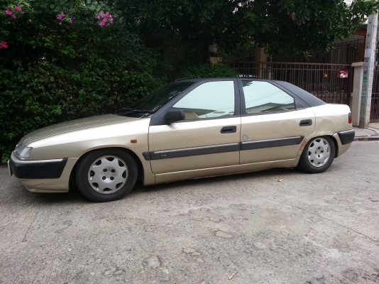 ขายซีตรอง ซองเทีย2.0i autoแก๊สแล้วรถพร้อมใช้ขาย53000สนใจ0853647170