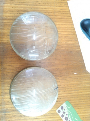 ขายเลนต์ไฟหน้า fiat 124 A