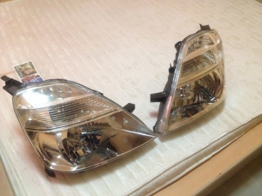 ไฟหน้า HONDA STREAM เป็นไฟซีน่อนแท้โรงงานของเก่าญี่ปุ่นคู่ละ ไฟหน้า HONDA STREAM เป็นไฟซีน่อนแท้โรงงานของเก่าญี่ปุ่นคู่ละ