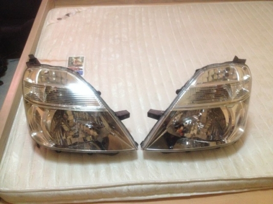 ไฟหน้า HONDA STREAM เป็นไฟซีน่อนแท้โรงงานของเก่าญี่ปุ่นคู่ละ